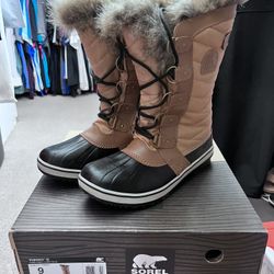 Sorel Women’s Boots 