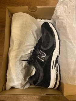 New Balance 2002r