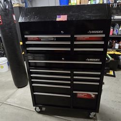 41" Husky Rolling Tool Box