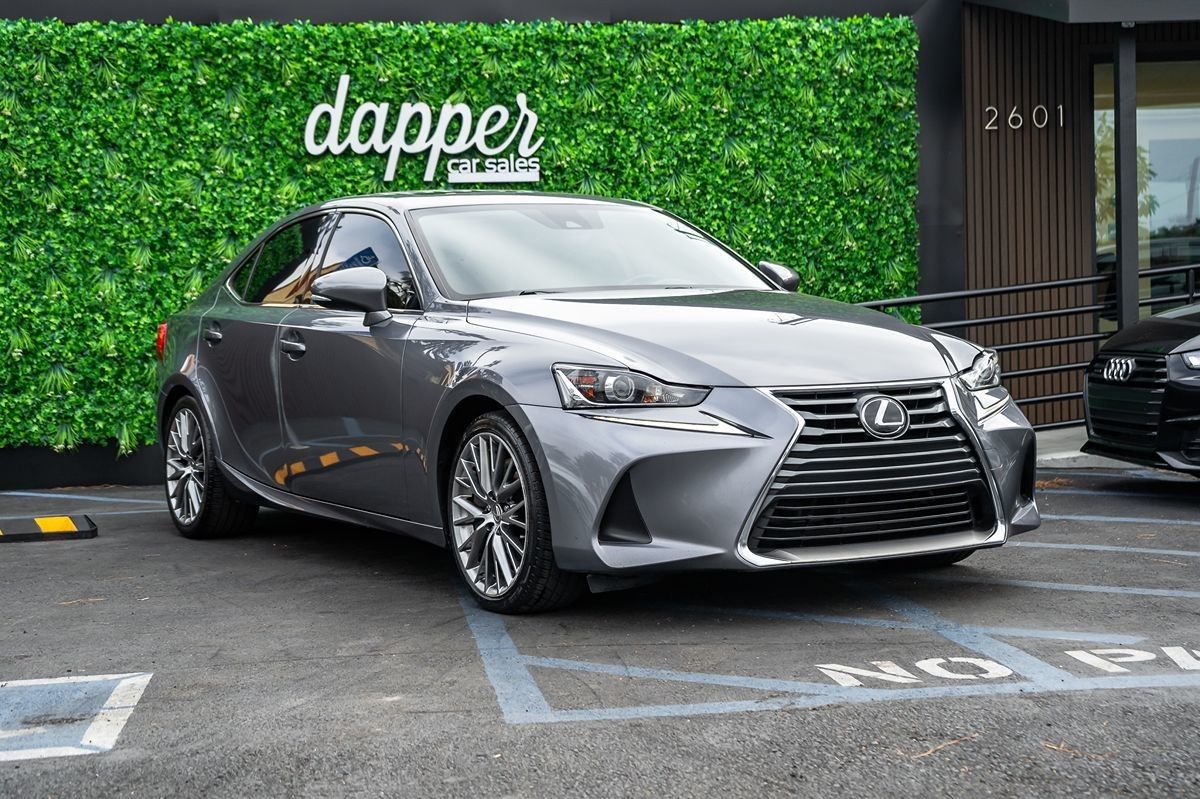 2018 Lexus IS 300