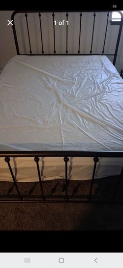 Queen bed set. 1yr old. Has plastic on it.
