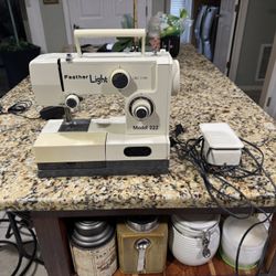 Vintage Sewing Machine With Pedal 