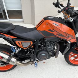 2018 KTM 690 Duke  