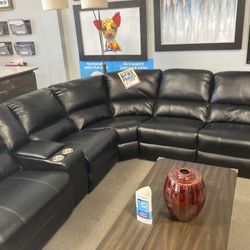$2299 Black Reclining Sectional 💛