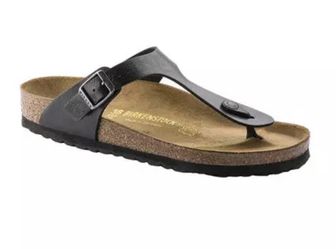 Birkenstock’s New in Box Gizeh Black Women’s 9 Men’s 7
