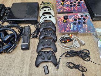 Xbox One and Xbox 360 Bundle with Controllers and Games ((Please read description)))