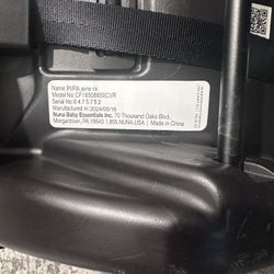 Nuna Pipa Aire Rx carseat with base