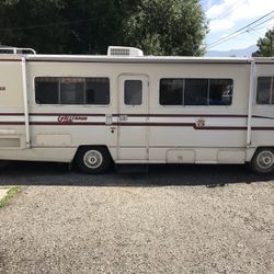 81 Chevrolet Forward control (winnebago)