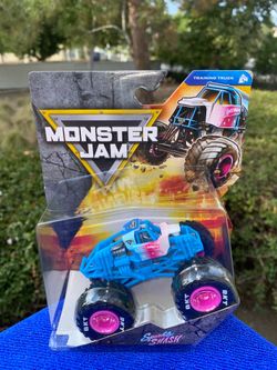 Monster Jam Sparkle Smash Training Truck