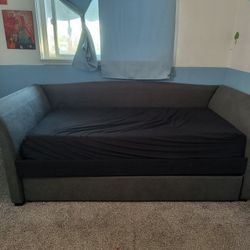 Twin Daybed 
