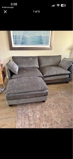 Sectional couch