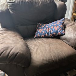 Sofa / Couch