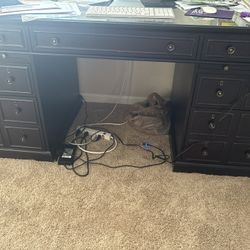 Wooden Desk With Glass Top 