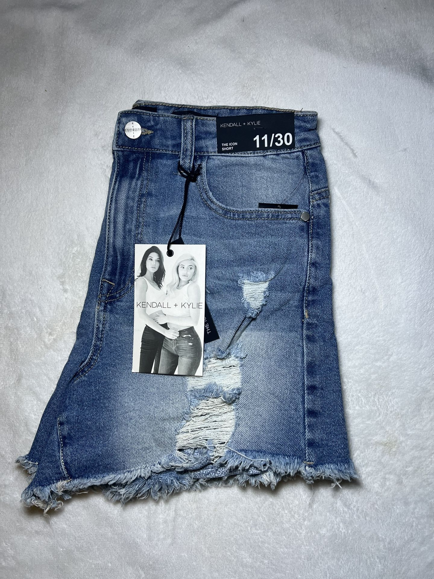 Kendall & Kylie The Icon Short-NWT