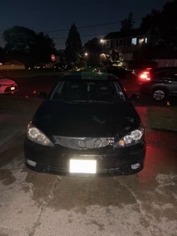 Toyota Camry 2005 (needs work)