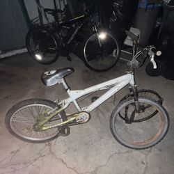BMX BIKE 