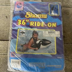 Vintage Sea World 1995 36’’ Ride On Inflatable Shamu Pool Float The Toy Group