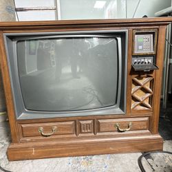 Vintage / antique TV