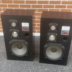 Vintage Kenwood Speakers Jl-540W 3-way 3 Speaker System 130W READ description . Used in good condition with some cosmetic blemishes. These blemishes a