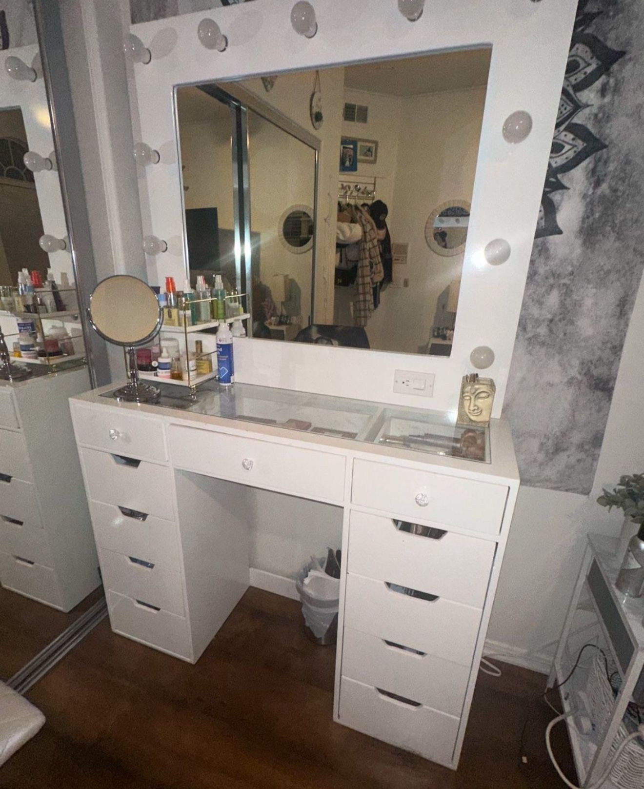 Makeup Vanity