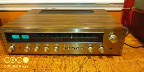 Onkyo TX 670 receiver rare champagne face plate