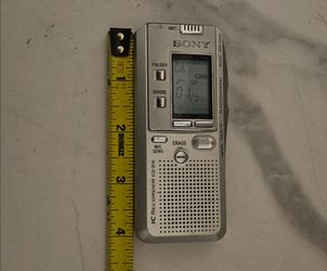 Sony ICD-B16 Digital Voice Recorder.