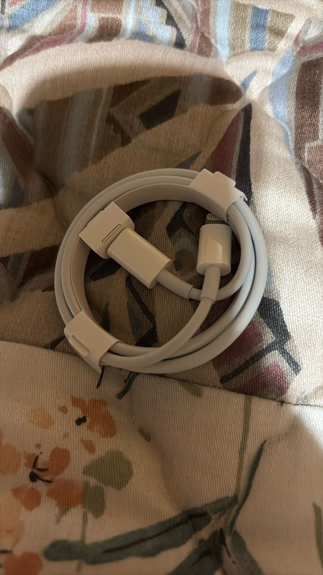 Apple I Phone Charger 14 & Back