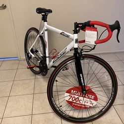 Genesis Saber Road Bike 700c – Lightweight – Ready to Ride