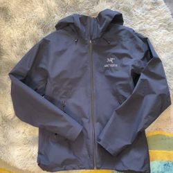 Arcteryx BETA LT gore-tex