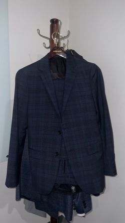 NWOT Bundle of 4 Authentic THEORY Men's Luxury 2-Piece Suits