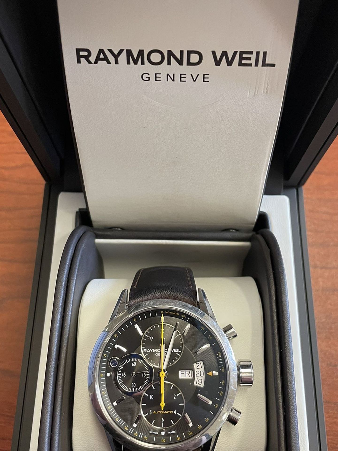 Raymond Weil Freelancer Chronograph Black Dial With Yellow Accents 7730-STC-20021 Box