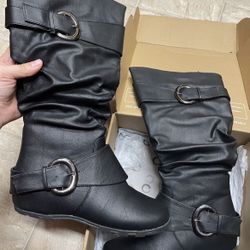 Journee Calf Boots
