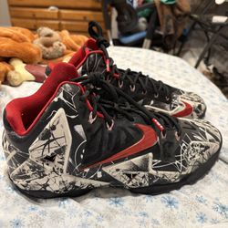 Labron Graffiti Shoes 