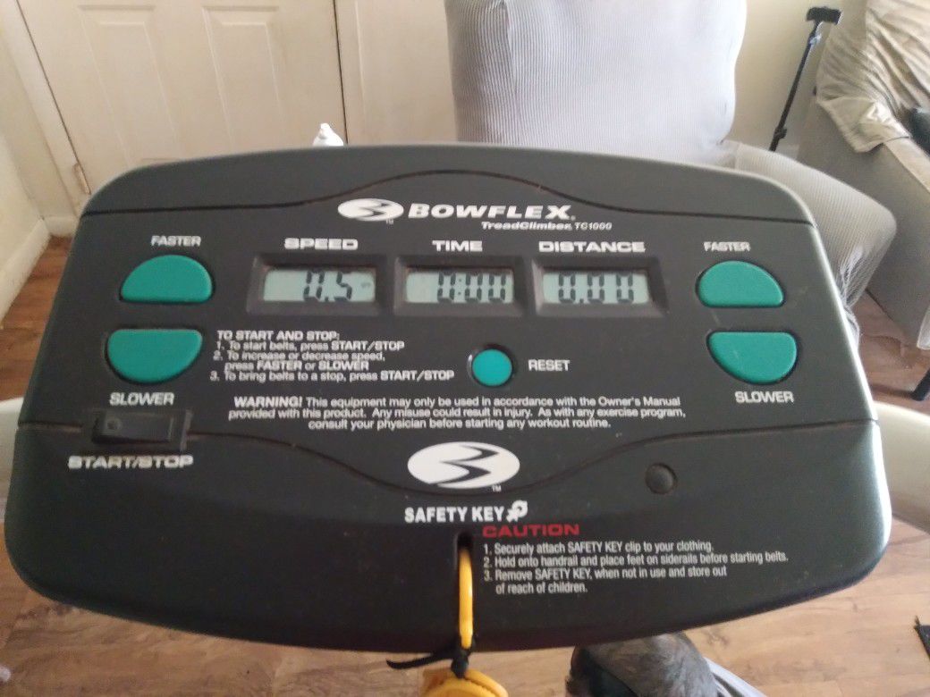 Bowflex Treadclimber TC 1000. Moving And Must Sell Only Reason So Cheap