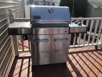 Bbq Weber Genesis 300 Series 3 Burner Grill! Stainless Steel, Good Condition!