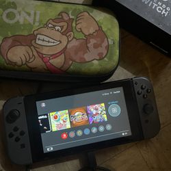 Nintendo Switch 64gb +Games And accessories 