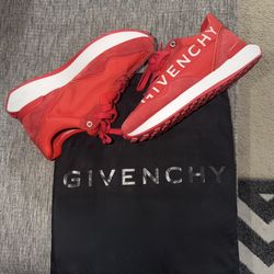 Givenchy runners sizing fits like a 9.5/10 men’s