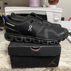 Sz 11.5 Mens On Cloud Running $60 FIRM NO TRADES