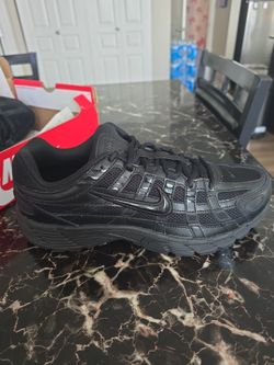 NIKE P-6000