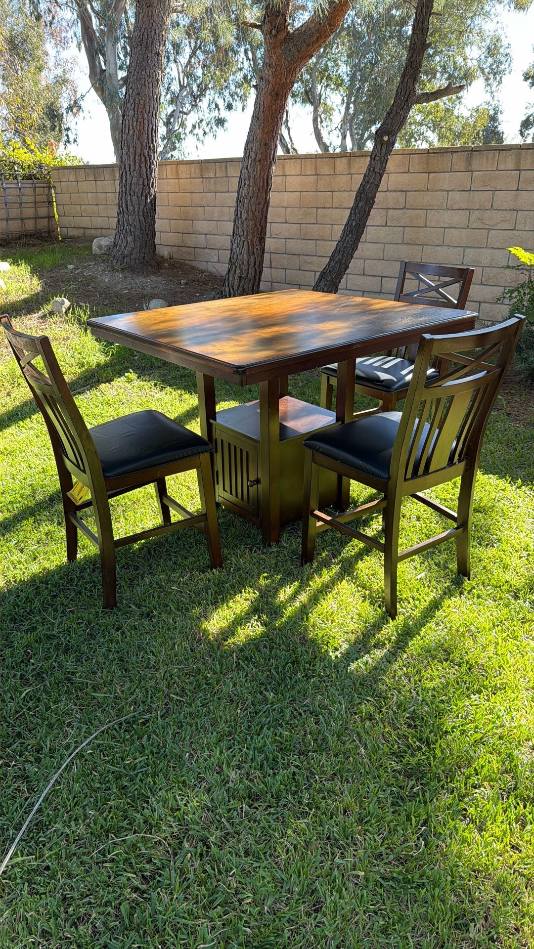 High Top Kitchen Table. 
