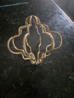 Gold Oblesk Table Decor