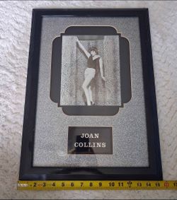 JOAN COLLINS VINTAGE AUTOGRAPH FRAMED PICTURE