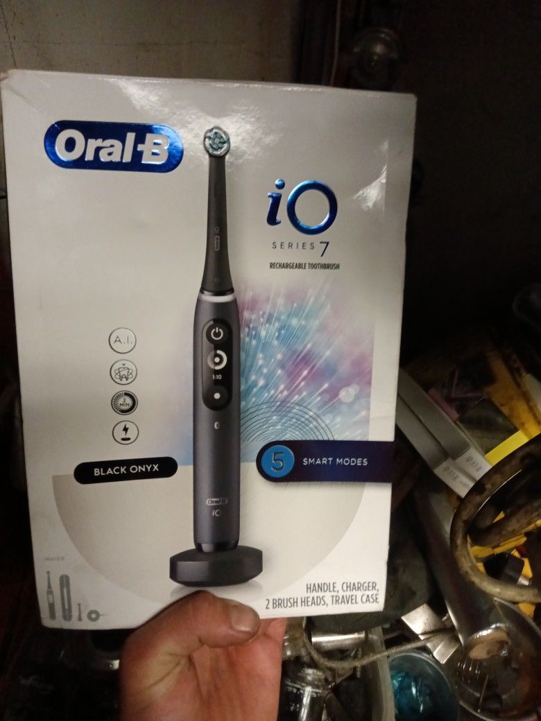 Oral-B io Series 7