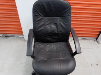Office Chair 💺