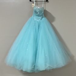 Size 3/4 Prom Formal Dress