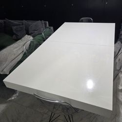Beautiful Lugo White Table With 6 Clear Chairs