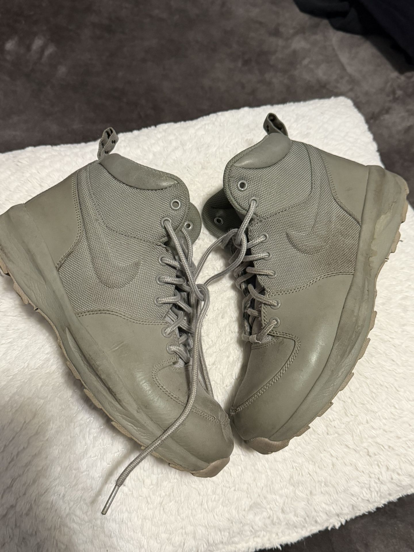 Nike Hiking Boots 