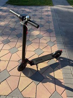 GoTrax Electric Scooter