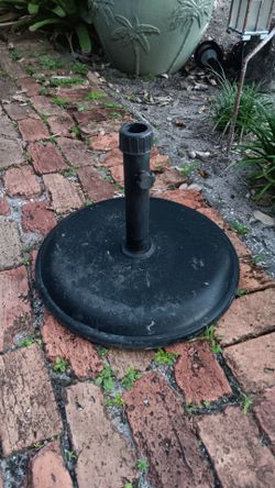 Umbrella Stand For Patio Table 40 Pounds