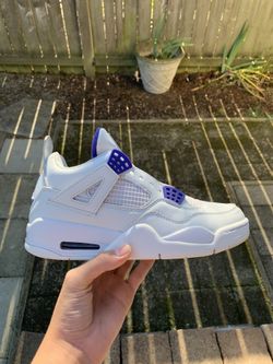 Jordan retro 4 “metallic purple”